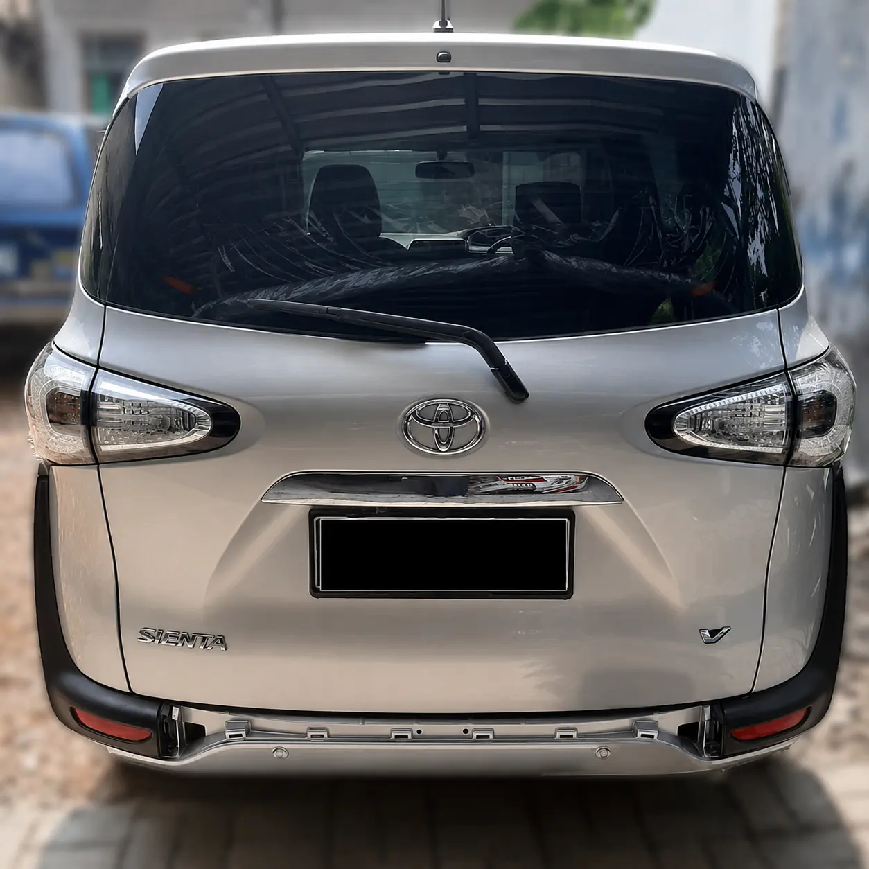 setting bumper kit Toyota Sienta sebelum body repair Oke Body Repair